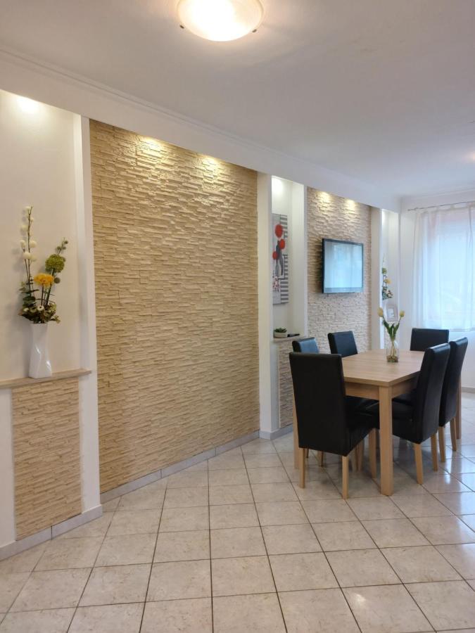 Apartmancentrum Gyula Exterior photo