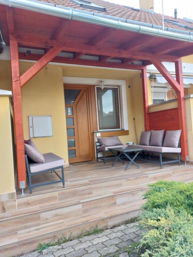 Apartmancentrum Gyula Exterior photo