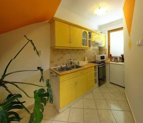 Apartmancentrum Gyula Exterior photo